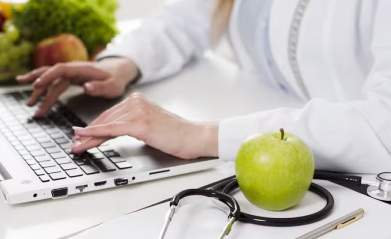 Nutricionistas são proibidos de usar IA para simular resultados em novo Código de Ética
