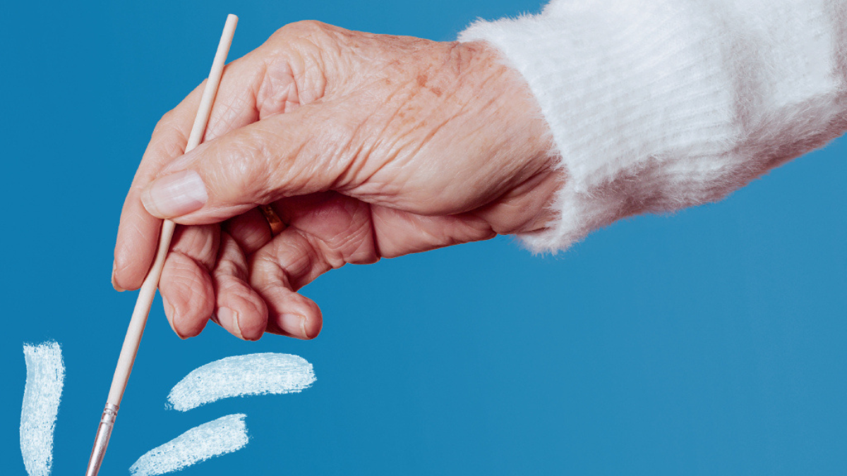 Cultivar um hobby depois dos 50 anos protege o cérebro contra o Alzheimer, aponta estudo
