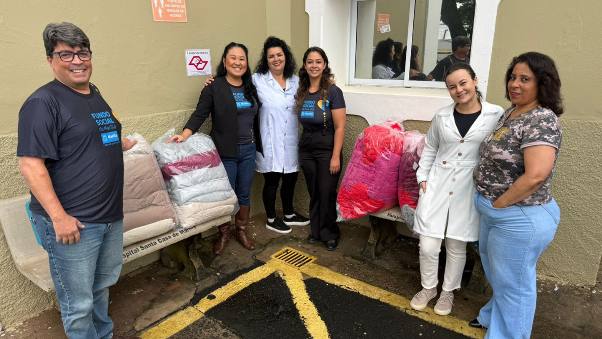 Santa Casa de Marília recebe 100 cobertores do Fundo Social de Solidariedade do Município