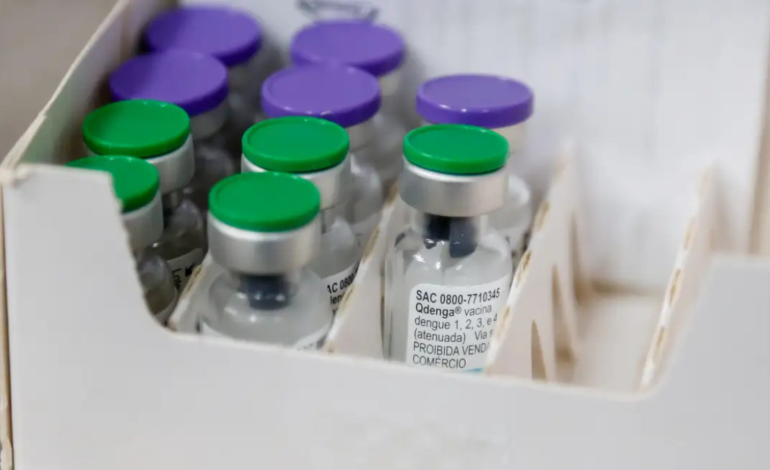 São Paulo amplia vacinação contra a dengue para profissionais da saúde e pessoas de 59 anos