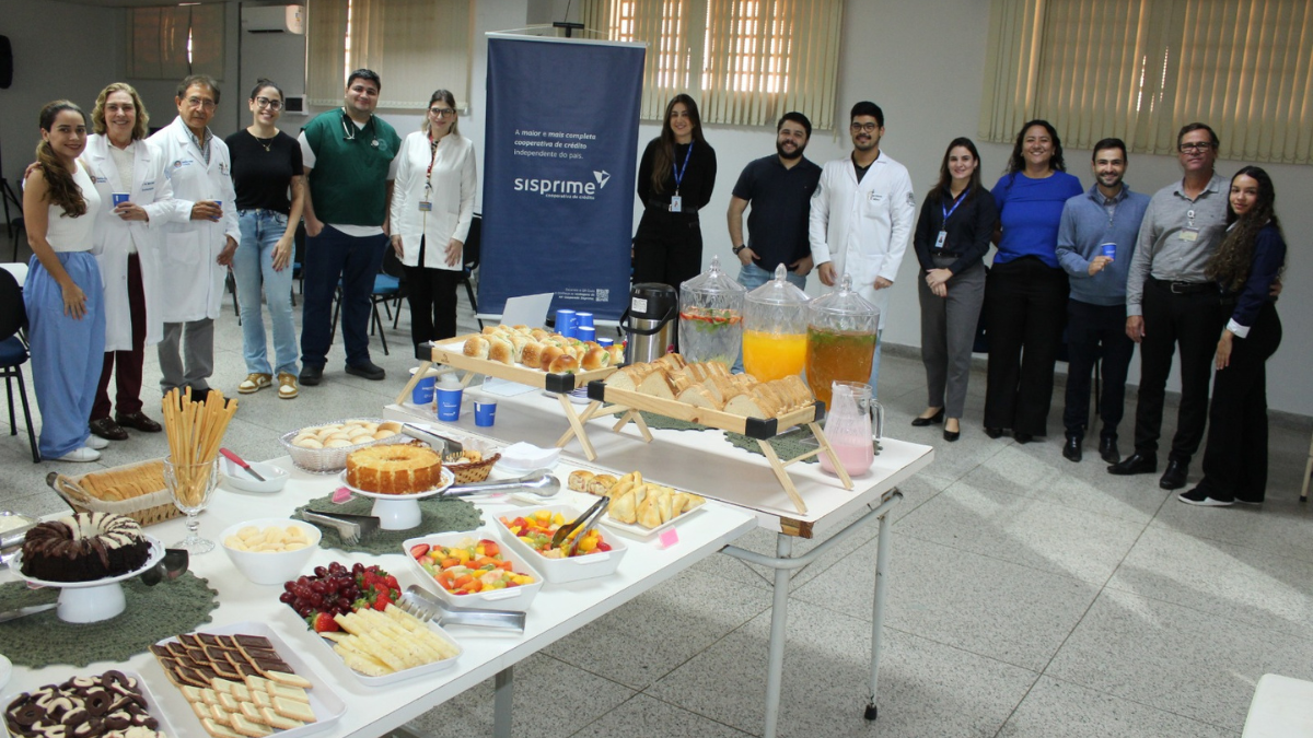 Sisprime promove café da manhã para médicos da Santa Casa de Marília