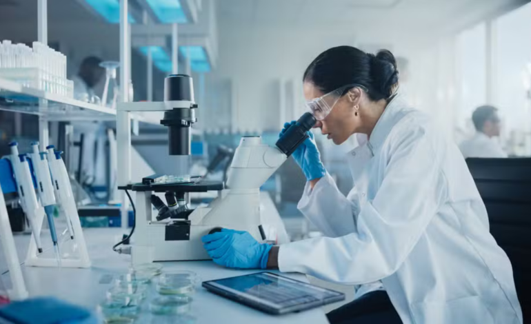 Vacina criada com ajuda de IA passa em primeiro teste em humanos, mas resposta imunológica ainda é limitada