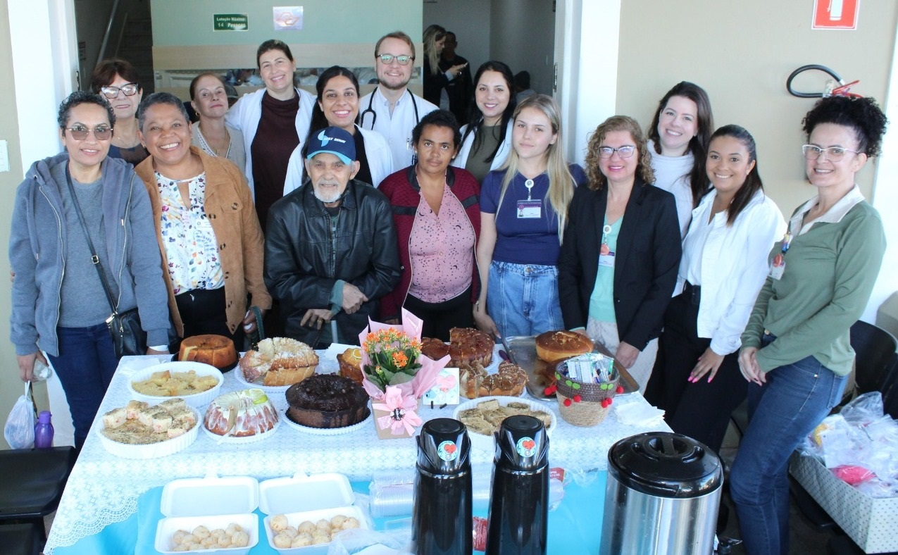 ‘Café com Amor’ promove acolhimento e fortalecimento de vínculos na Oncologia da Santa Casa de Marília