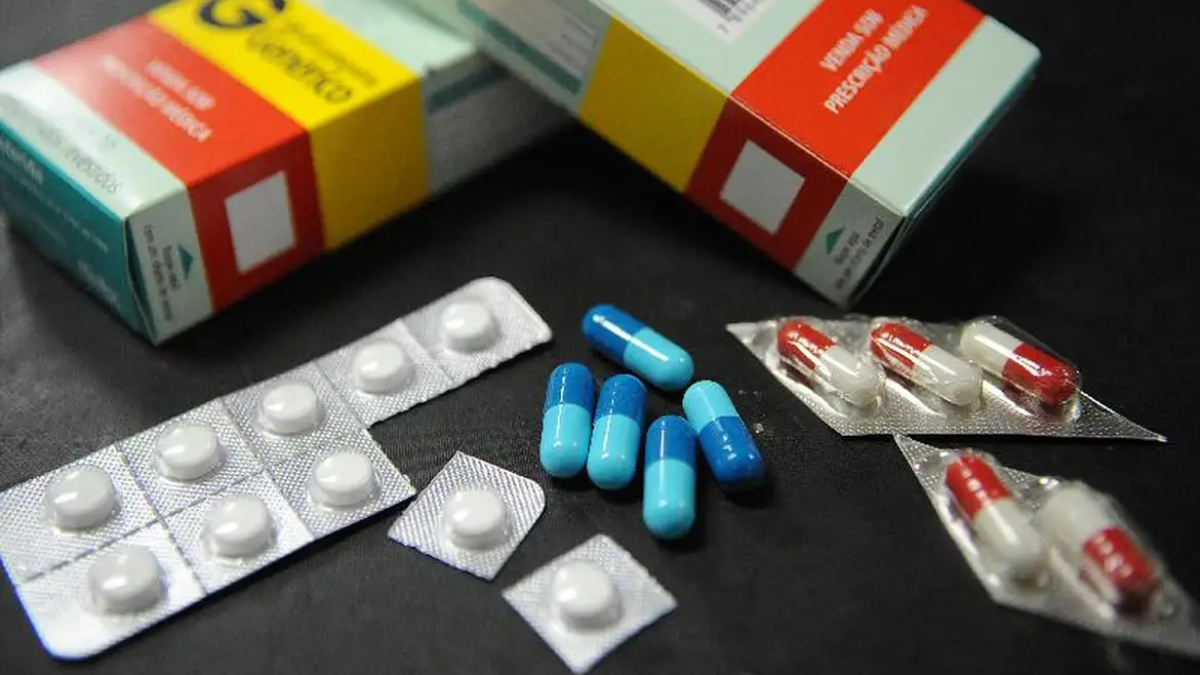 Preços de medicamentos registram variação de mais de 2.400% em farmácias da cidade de São Paulo