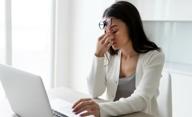 Seus olhos agradecem: 5 ajustes na tela do computador que reduzem a fadiga ocular