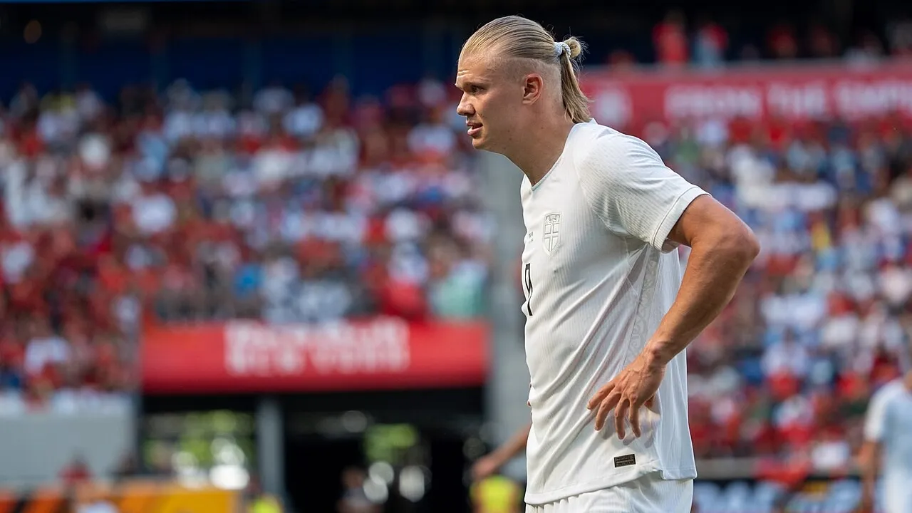 Dieta de Erling Haaland para a Copa do Mundo tem 6 mil calorias, leite cru e pontos polêmicos