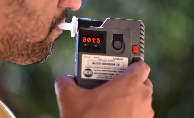 Drogômetro no trânsito: entenda como o teste de saliva vai identificar maconha, cocaína e outras substâncias