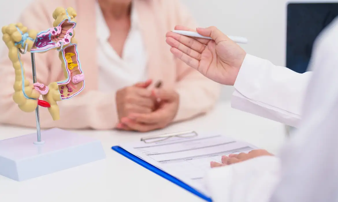 Prevenção do Câncer de Intestino: Novo Teste Sem Necessidade de Dieta Já Está Disponível na Rede Pública