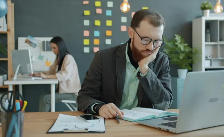 Boreout: Conheça a “Síndrome do Tédio”, Fenômeno no Trabalho Oposto ao Burnout
