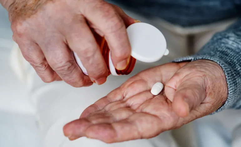 Estudo alerta que idosos acima de 70 anos podem estar ingerindo níveis insuficientes de vitamina B12