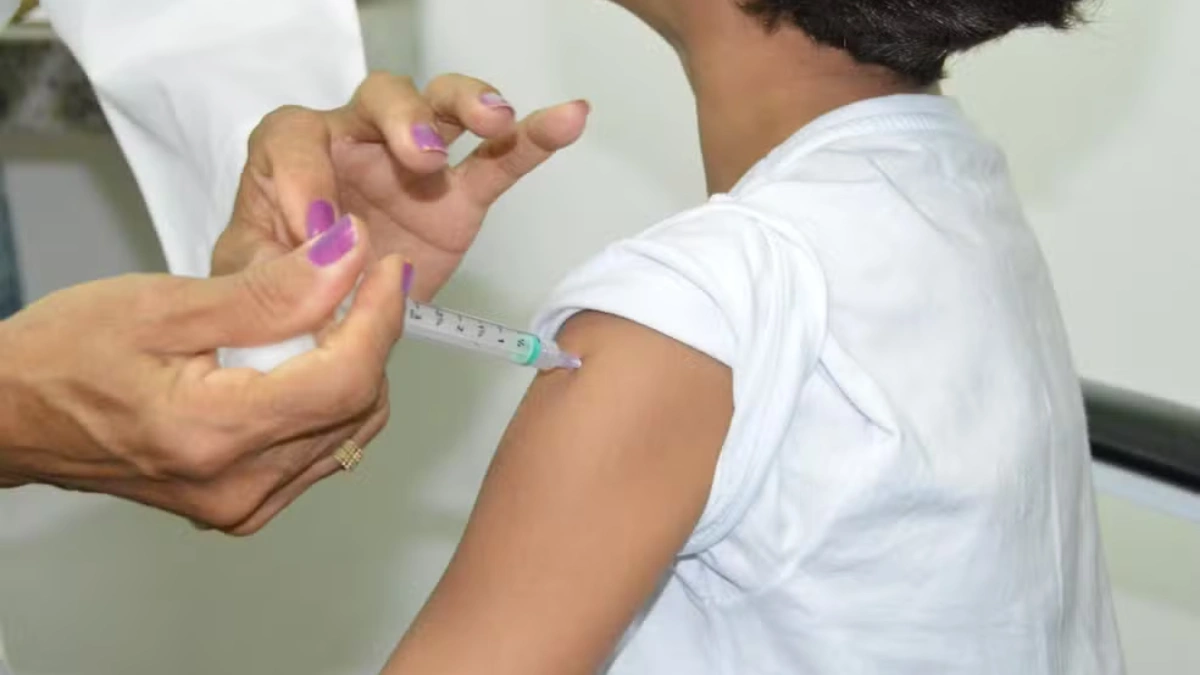 Ministério da Saúde amplia vacinação contra pneumonia e meningite no SUS