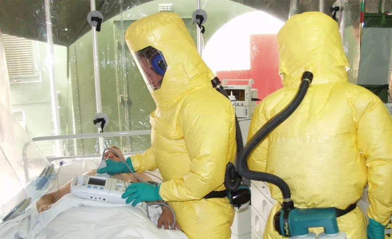 Negligência internacional em epidemias de ebola afeta populações vulneráveis, indica pesquisa