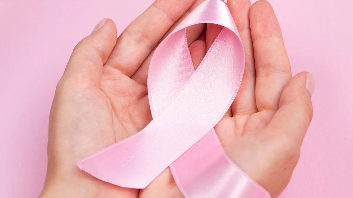Outubro Rosa: aprenda a reconhecer 4 sintomas do câncer de mama para o diagnóstico precoce