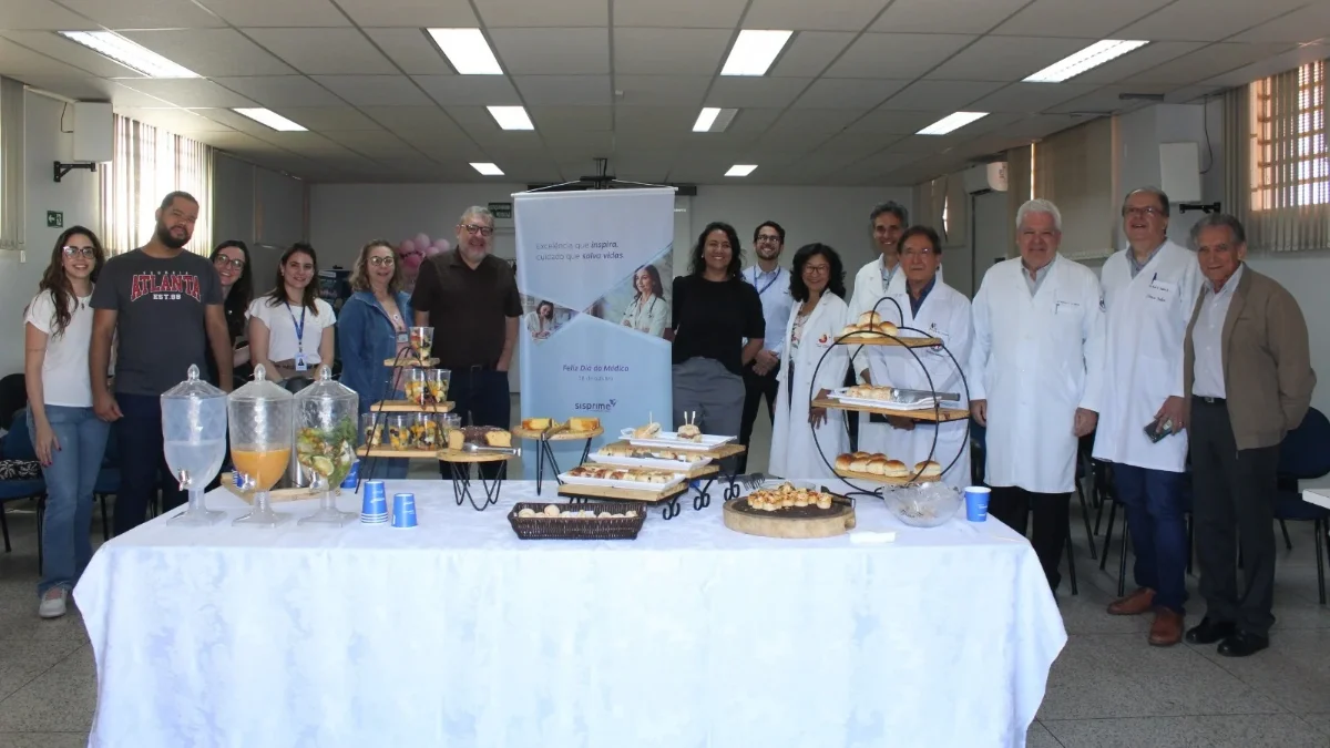 Sisprime oferece café da manhã aos médicos da Santa Casa de Marília