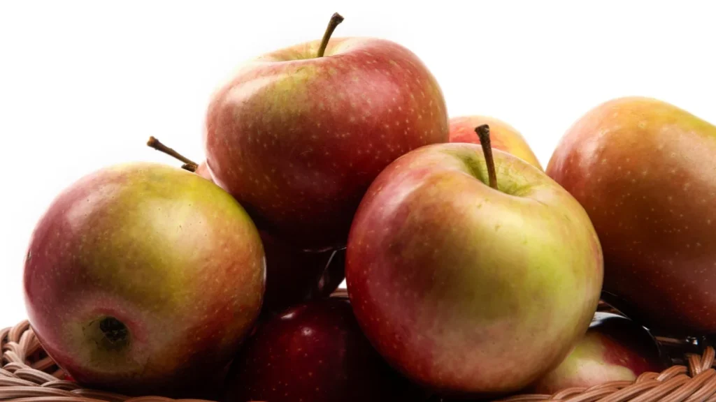 Maçã com casca ou em suco? Nutricionista explica o que muda no organismo | Revista Saúde em Forma SITES 32 1 1024x576