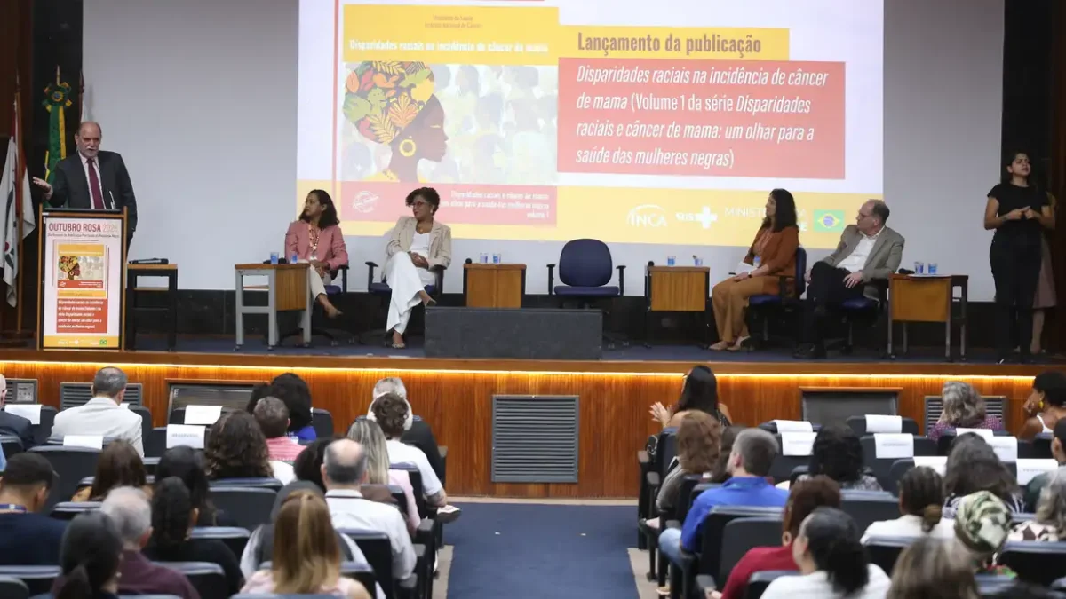 Epidemia de ebola no Congo atinge marca de 10 mil contágios e 4,8 mil mortos